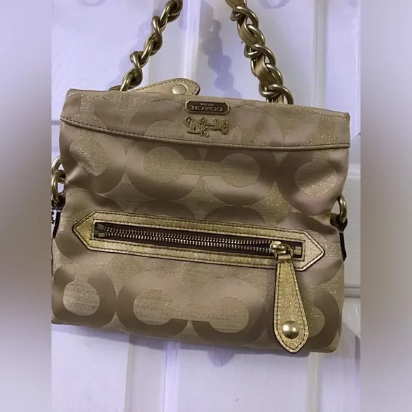 Coach Gold Chain Clutch - Picture 7 of 7